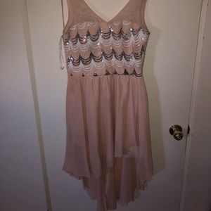 A beautiful Peach dress size:Xl